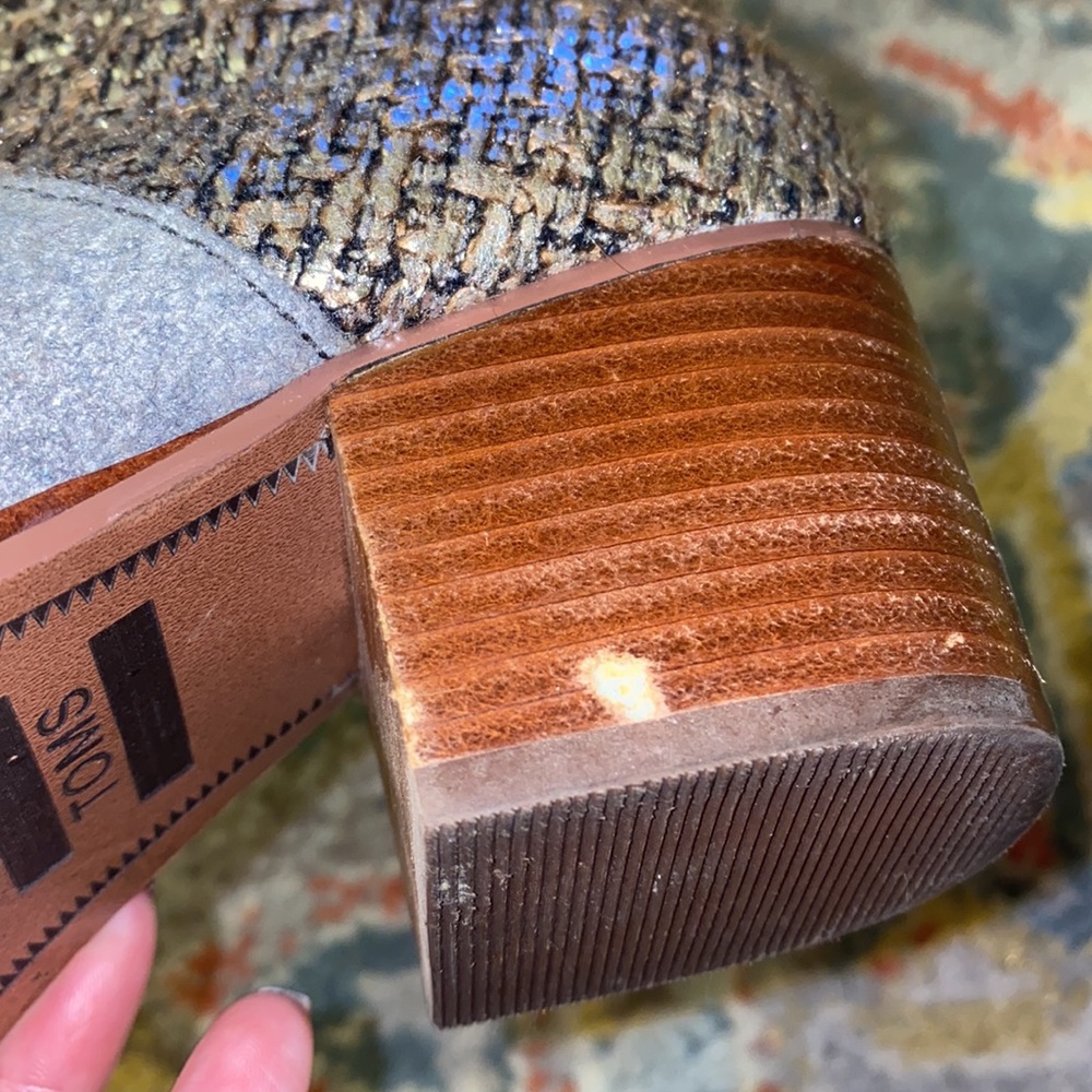 TOMS Lelia Grey Felt Shine Ankle Booties - Picture 10 of 11